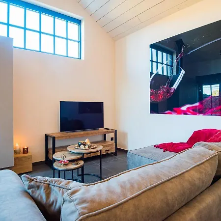 Welldone / Cozy Wine Apartment *